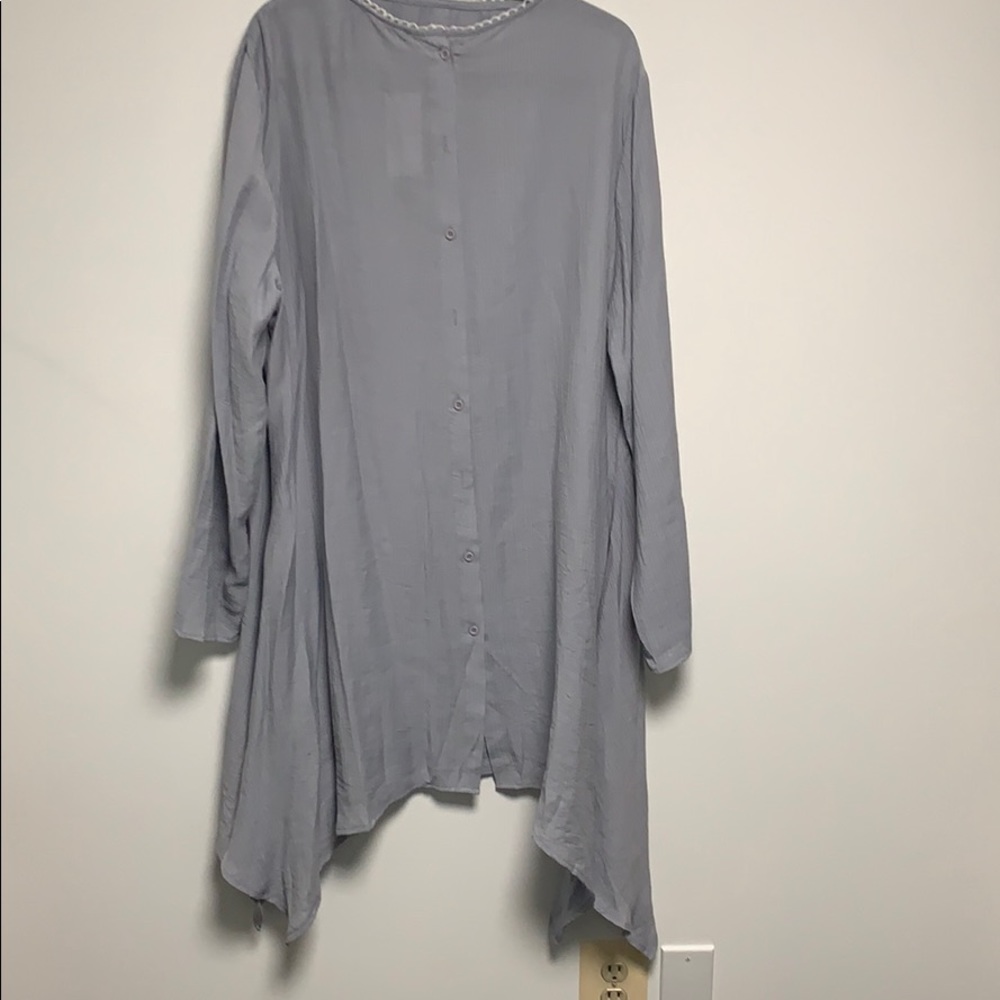 Tunic - Picture 2 of 7